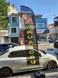 bayan-kuaforu-yelken-bayragi-64